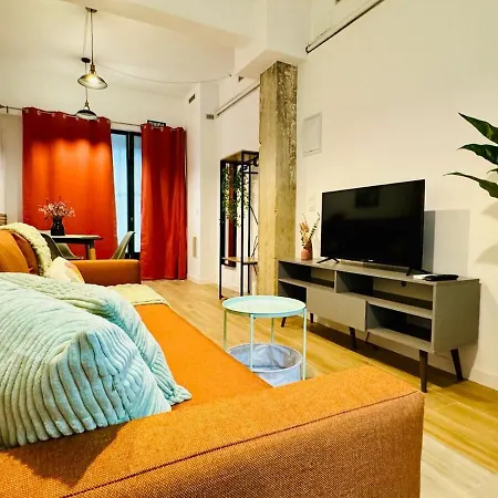 Apartment Ori A Cool & Wide Next To Historic Center